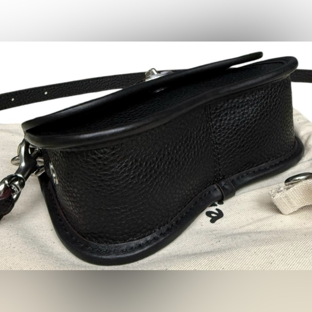 Coach / Mini Wavy Dinky Bag / Coachtopia Leather Crossbody Bag NEW - Picture 4 of 4